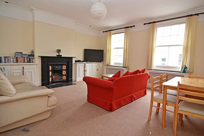 4 Bedroom Flat To Rent In Salisbury Pavement, Dawes Road, SW6