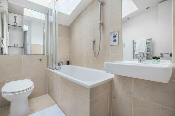 2 Bedroom Flat To Rent In Burder Road, Hackney, London, N1