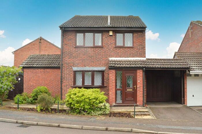 3 Bedroom Link Detached House For Sale In Birkenshaw Road, Off Groby Road, Leicester, LE3