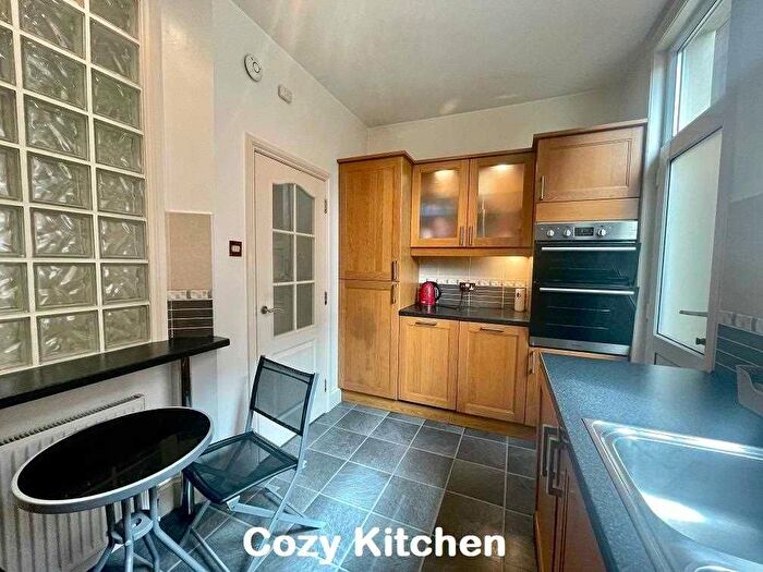 2 Bedroom Maisonette To Rent In Butler Avenue, Harrow, HA1