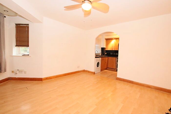 2 Bedroom Flat To Rent In Martini Drive, Enfield, EN3