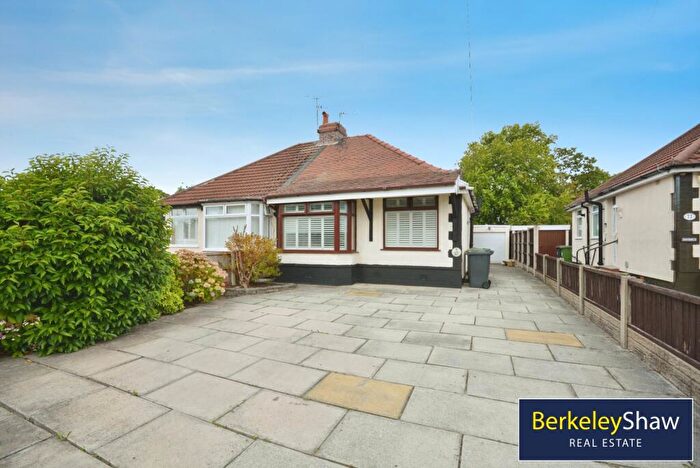 2 Bedroom Semi-Detached Bungalow For Sale In Dodds Lane, Liverpool, L31