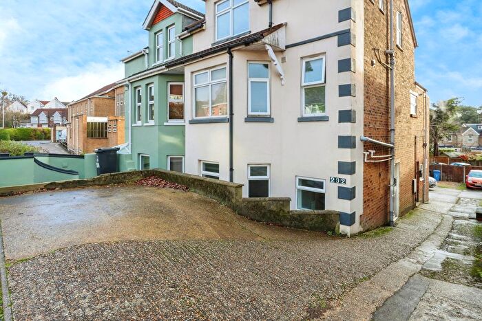 1 Bedroom Flat For Sale In Bournemouth Road, Poole, Dorset, BH14