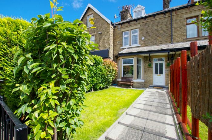 5 Bedroom Terraced House To Rent In Bradford Road, Shipley, BD18