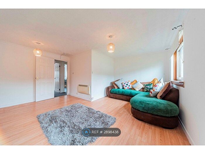 1 Bedroom Flat To Rent In Grandtully Drive, Glasgow, G12