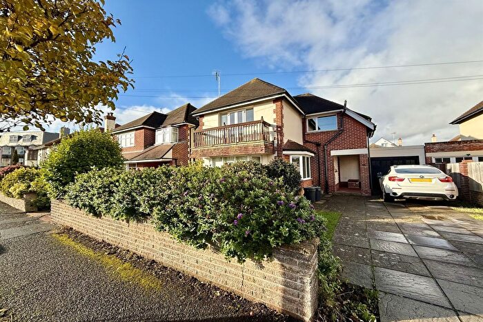 2 Bedroom Flat To Rent In A Princess Avenue, Bognor Regis, West Sussex, PO21