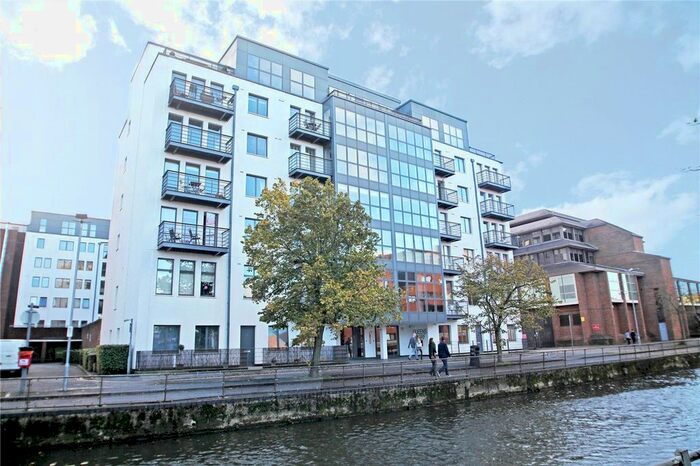 2 Bedroom Flat To Rent In Queens Wharf, Queens Road, Reading, Berkshire, RG1