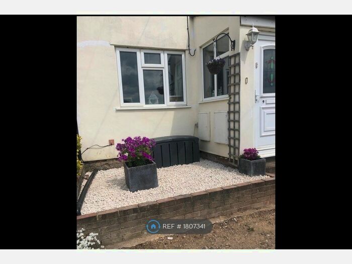 2 Bedroom Terraced House To Rent In Brambletree Cottages, Rochester, ME1