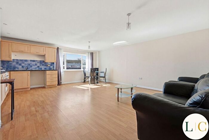 1 Bedroom Flat To Rent In Elderberry Way, Cricket Court, E6