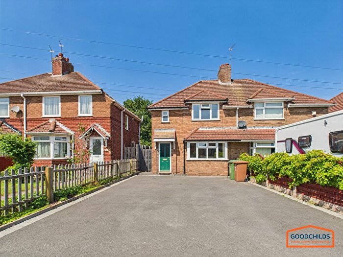 3 Bedroom Semi-Detached House To Rent In Hussey Road, Brownhills, WS8