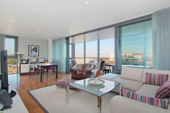 2 Bedroom Flat To Rent In Eastfields Avenue, London, SW18