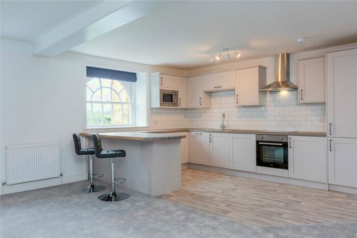 3 Bedroom Flat To Rent In Court Lodge Flats, Lamberhurst, Tunbridge Wells, Kent TN3