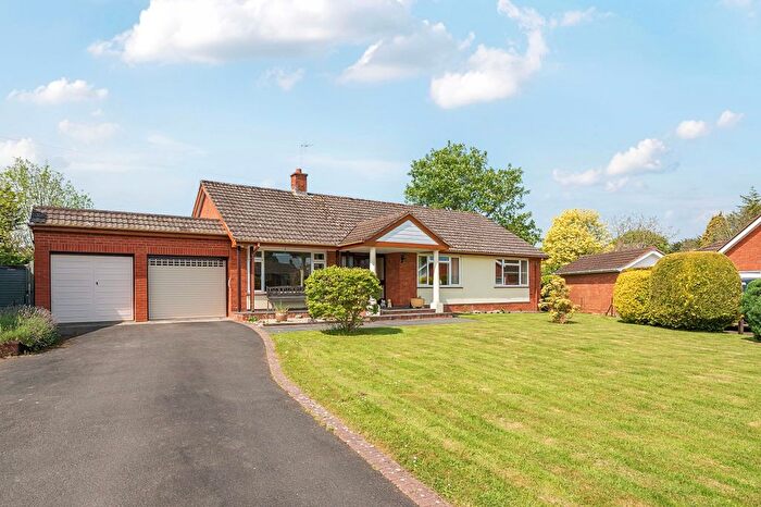 3 Bedroom Detached Bungalow For Sale In Patricks Way, Trull, TA3