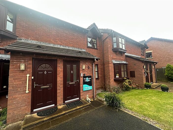 2 Bedroom Flat For Sale In Church View, Tarleton, PR4