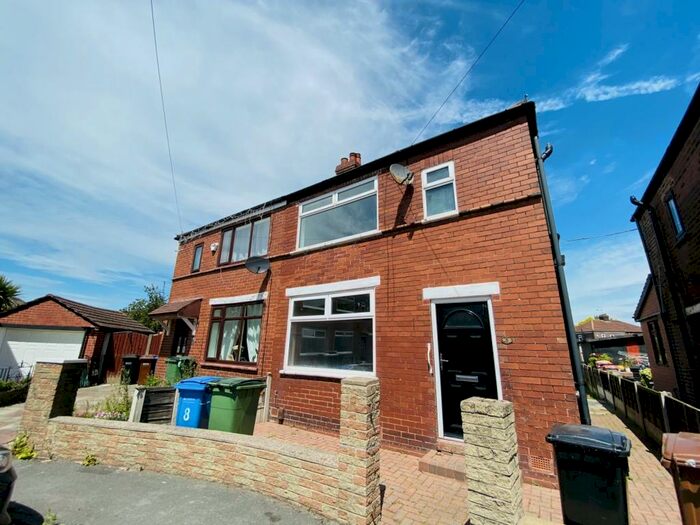 3 Bedroom Semi-Detached House To Rent In Dalkeith Avenue, South Reddish, Stockport, SK5