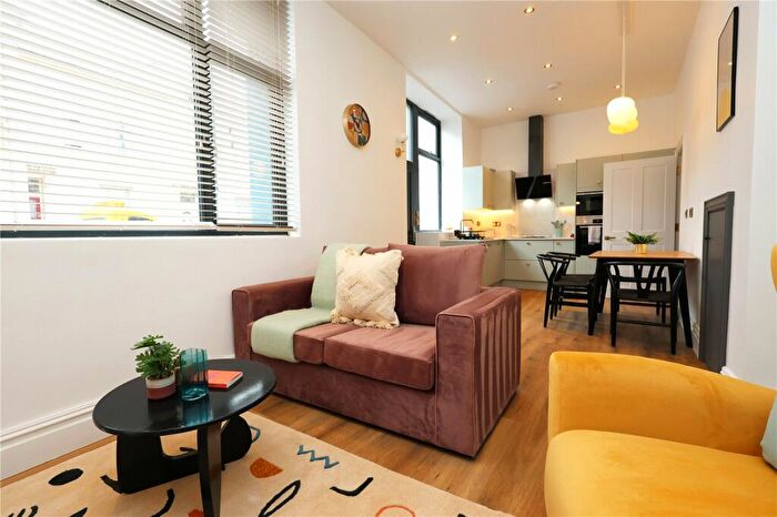 2 Bedroom Apartment To Rent In Grosvenor Road, Bristol, BS2