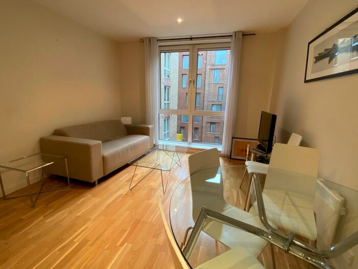 1 Bedroom Apartment To Rent In Hosier Lane, Farringdon, London, EC1A