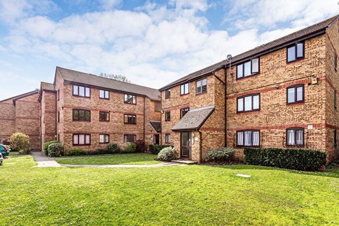 1 Bedroom Flat To Rent In Abbey Lane, London, E15