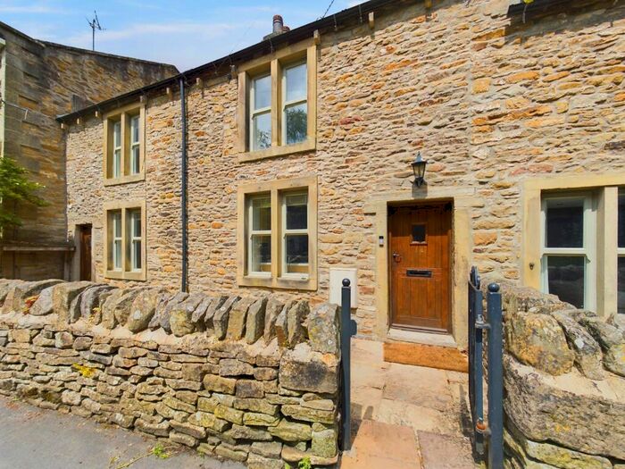 3 Bedroom Terraced House To Rent In Dale End, Lothersdale, BD20