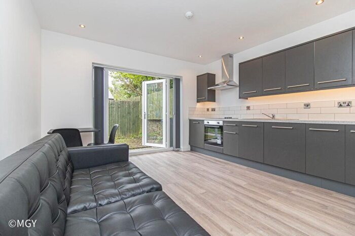 1 Bedroom Flat To Rent In Stacey Road, Roath, Cardiff, CF24