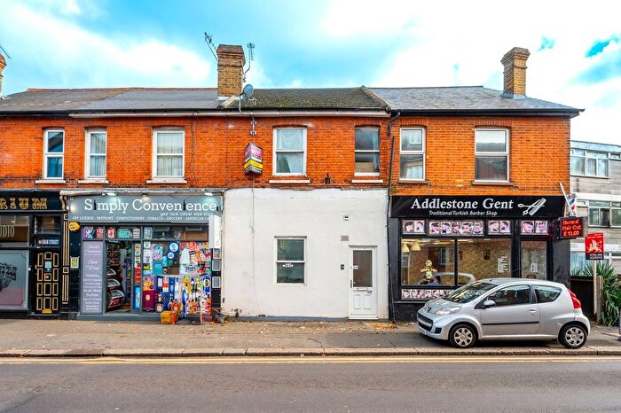 1 Bedroom Flat To Rent In Addlestone, Surrey, Addlestone, KT15