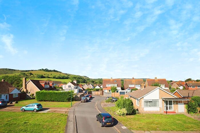 2 Bedroom Detached Bungalow For Sale In Went Hill Gardens, Eastbourne, BN22