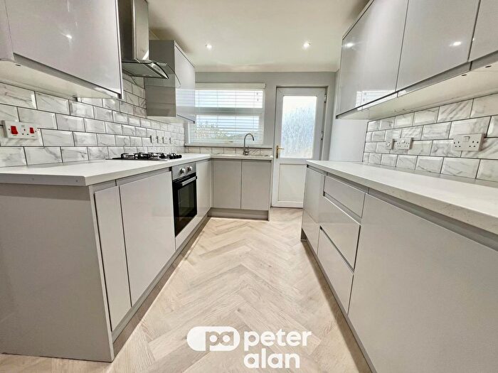 3 Bedroom Property To Rent In Railway Terrace, Treharris, CF46