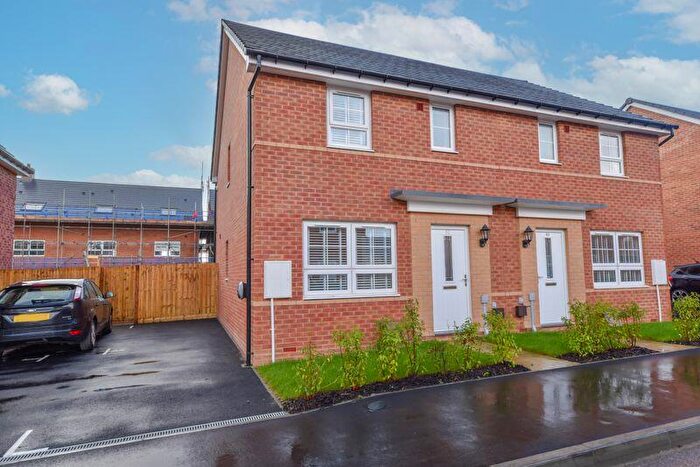 3 Bedroom Semi-Detached House To Rent In Chalk Dock Avenue, Havant, PO9