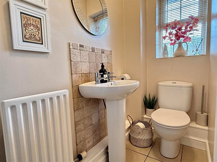 4 Bedroom Detached House For Sale In Oystercatcher Gate, Lytham, FY8