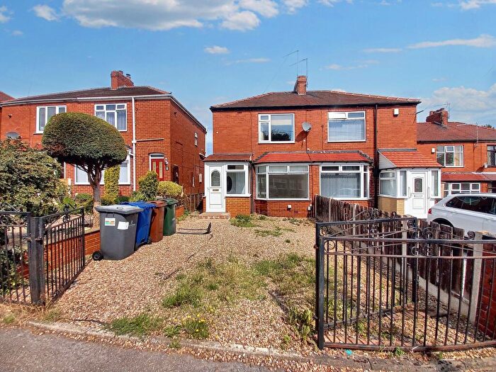 2 Bedroom Semi-Detached House For Sale In East Avenue, Wombwell, S73