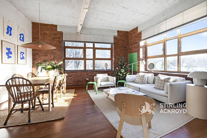 2 Bedroom Apartment To Rent In Rosoman Street, London, EC1R