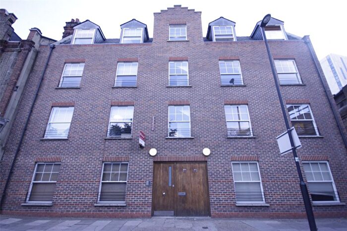 Studio To Rent In Black Prince Road, London, SE11