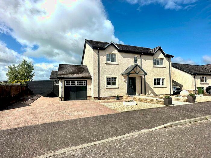 4 Bedroom Detached House For Sale In Lomond Crescent, Drongan, KA6