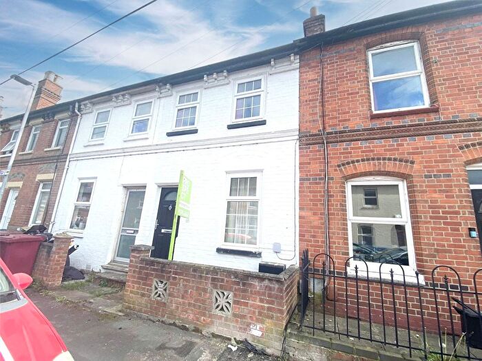 2 Bedroom Terraced House To Rent In Waldeck Street, Reading, Berkshire, RG1