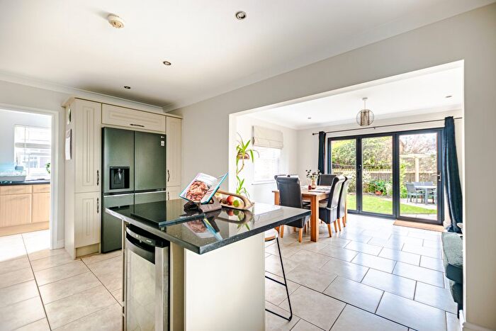 4 Bedroom Detached House For Sale In Finkle Street, Hemingbrough, North Yorkshire, YO8