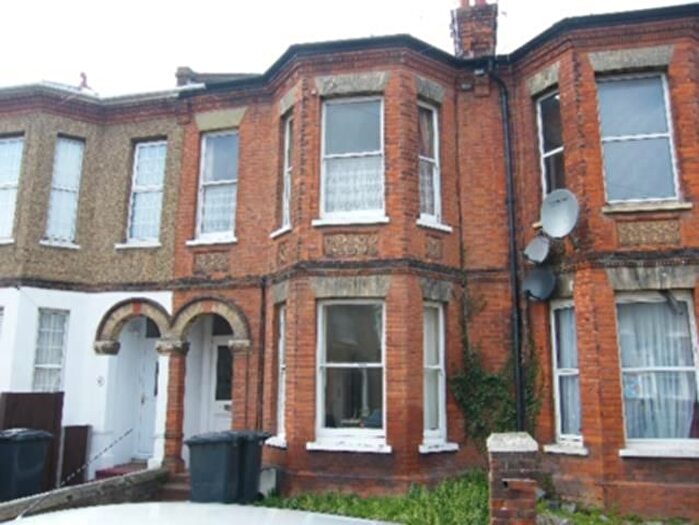 2 Bedroom Flat To Rent In South Road, Herne Bay, CT6