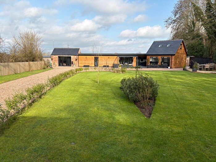3 Bedroom Barn Conversion For Sale In Broughton Lane, Leire, Lutterworth, LE17