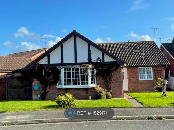 2 Bedroom Bungalow To Rent In Parc Luned, Kinmel Bay, Rhyl, LL18