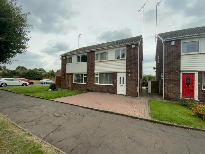 3 Bedroom Semi-Detached House To Rent In Seneschal Road, Cheylesmore, Coventry, CV3