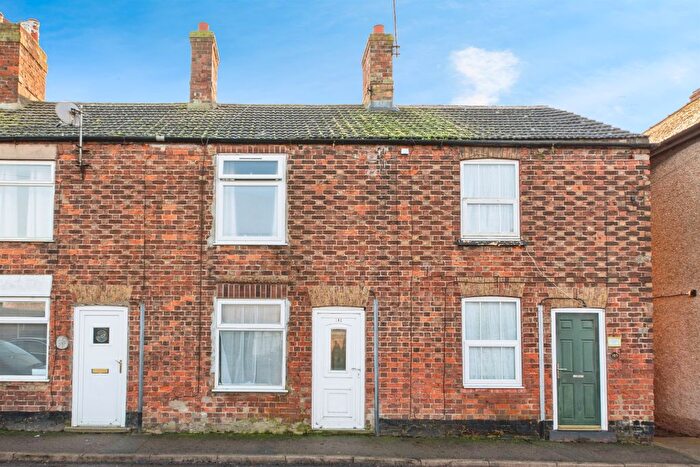 2 Bedroom Terraced House For Sale In High Street, Billinghay, Lincoln, LN4