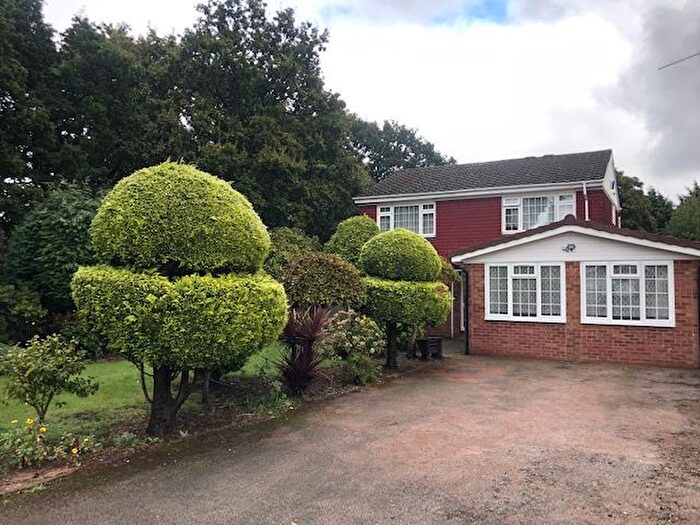 1 Bedroom Flat To Rent In St. Eleanors Close, B70