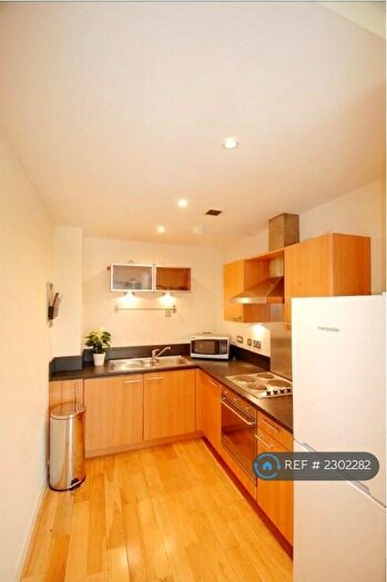 1 Bedroom Flat To Rent In Oswald Street, Glasgow, G1