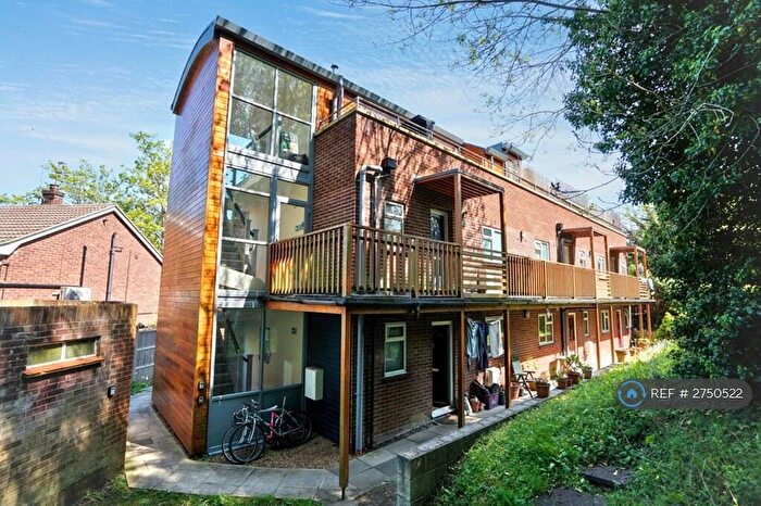 1 Bedroom Flat To Rent In Courtlands, Maidenhead, SL6