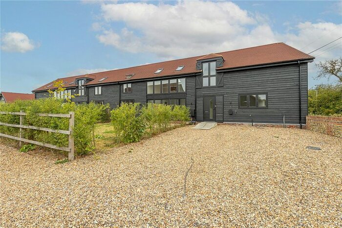 4 Bedroom Barn Conversion For Sale In Bradden Lane, Gaddesden Row, Hemel Hempstead, Hertfordshire, HP2