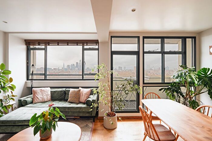 2 Bedroom Flat For Sale In Keeling House Xi, London, E2