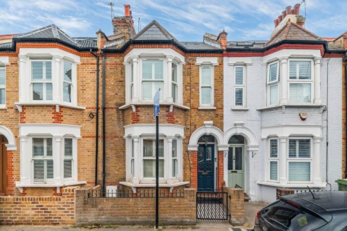 3 Bedroom Terraced House For Sale In Leahurst Road, London, SE13