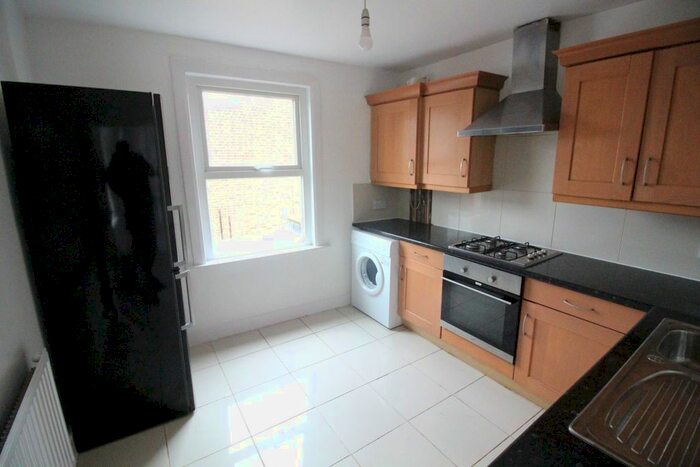 1 Bedroom Flat To Rent In Tavistock Avenue, London, E17