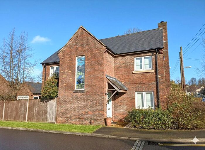 4 Bedroom Detached House For Sale In Grovers Field, Bishops Waltham, SO32