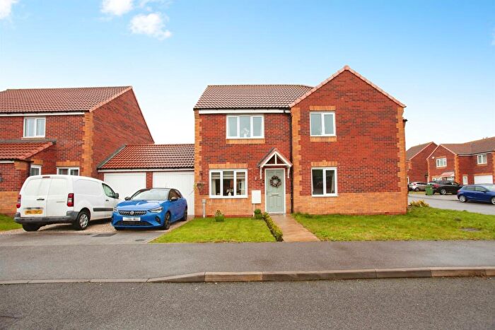 2 Bedroom Semi Detached House For Sale In Minerva Close, Scunthorpe, DN17