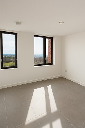 3 Bedroom Flat For Sale In Chester Road, Manchester, M15